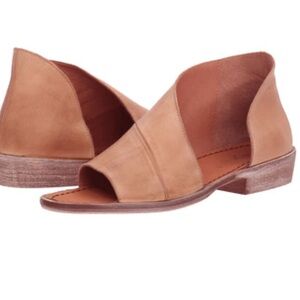 Free People Mont Blanc Sandals Natural
Leather Slip On Shoes euro 38 US 7.5/8